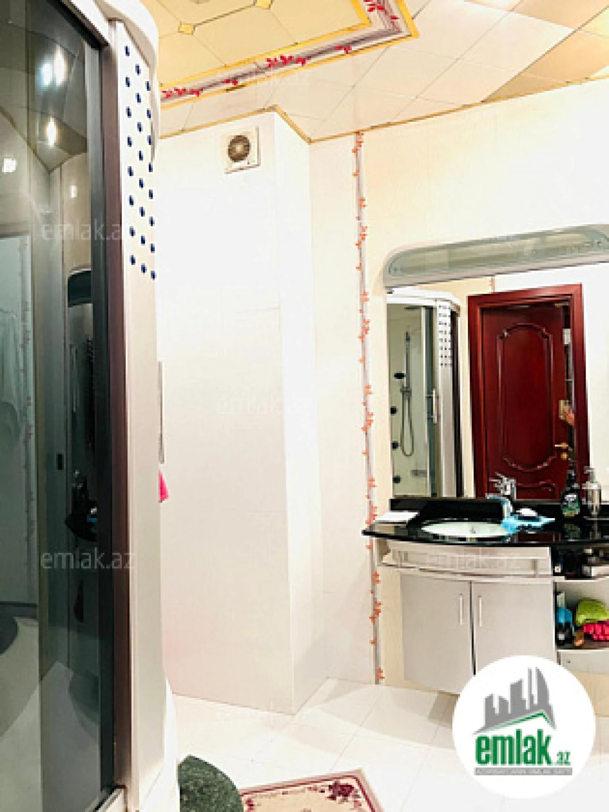 Satılır 4 otaqlı yeni tikili 153 m²