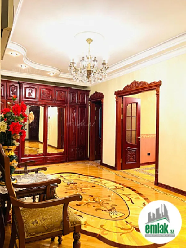 Satılır 4 otaqlı yeni tikili 153 m²