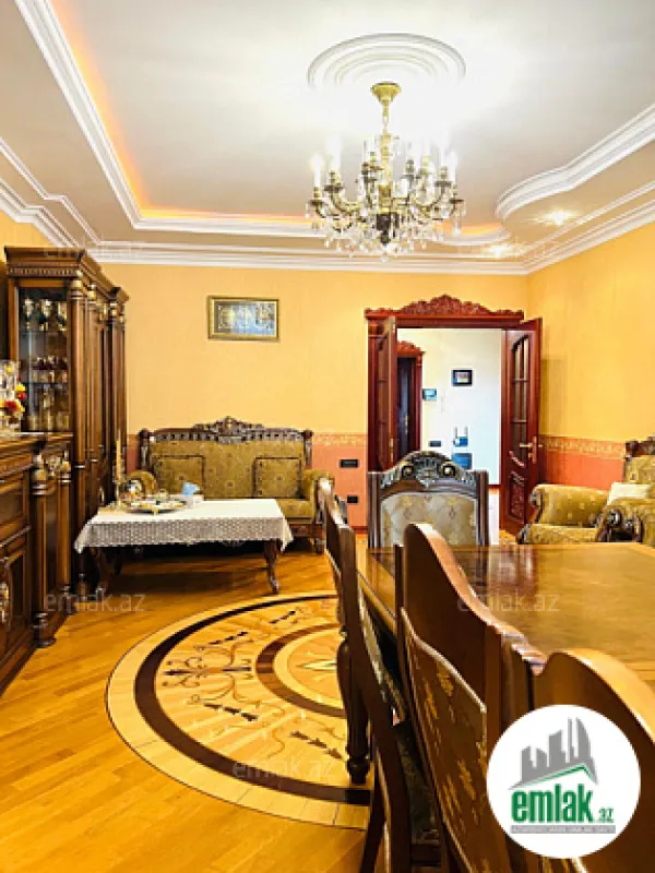 Satılır 4 otaqlı yeni tikili 153 m²