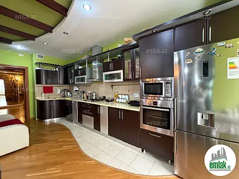 Satılır 4 otaqlı yeni tikili 191 m²