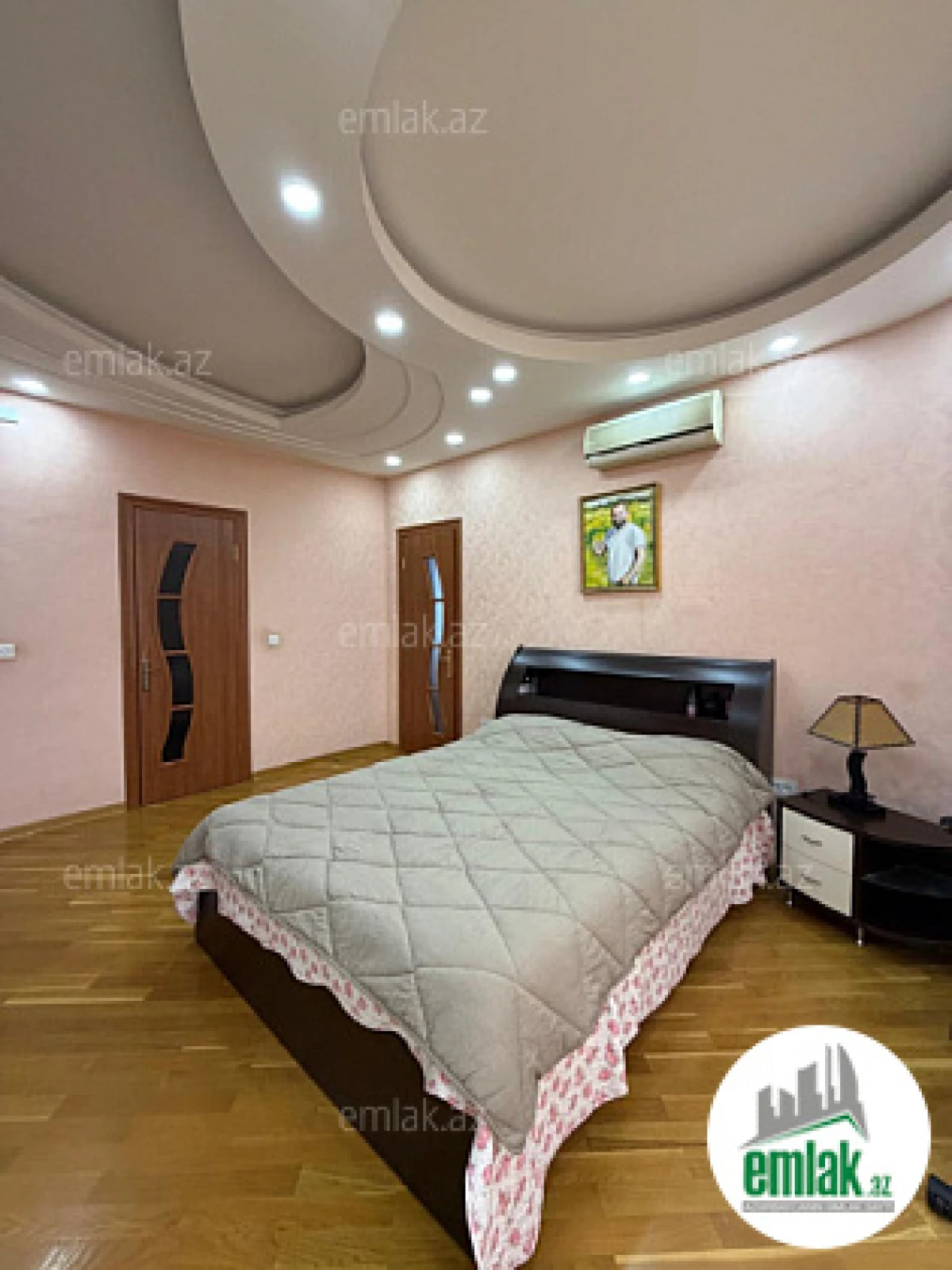 Satılır 4 otaqlı yeni tikili 191 m²