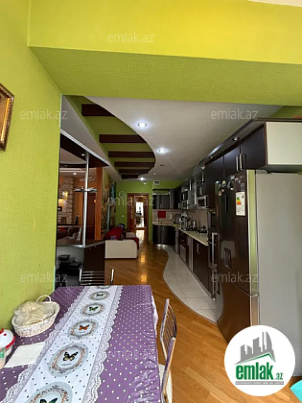 Satılır 4 otaqlı yeni tikili 191 m²