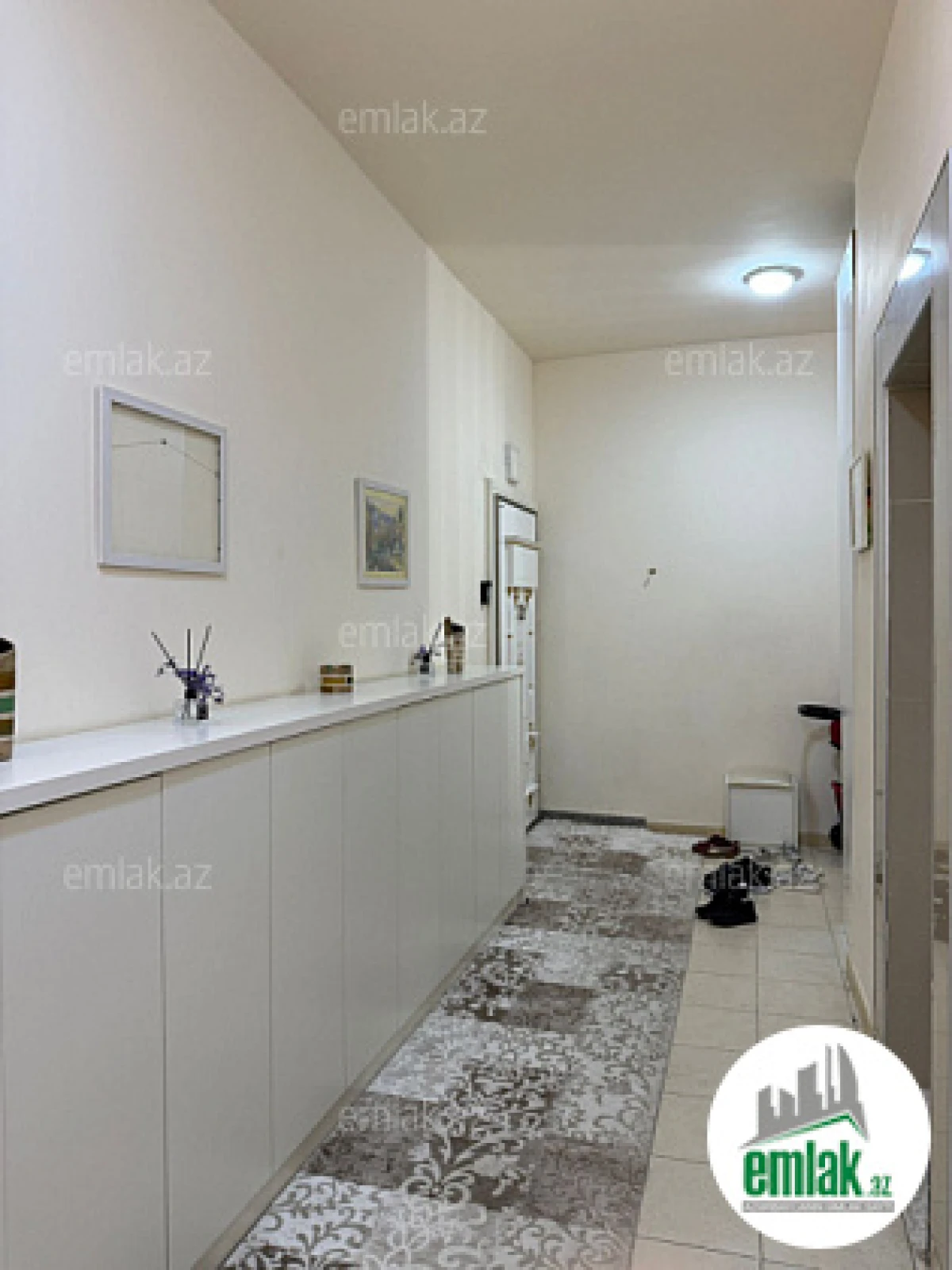 Satılır 4 otaqlı yeni tikili 160 m²