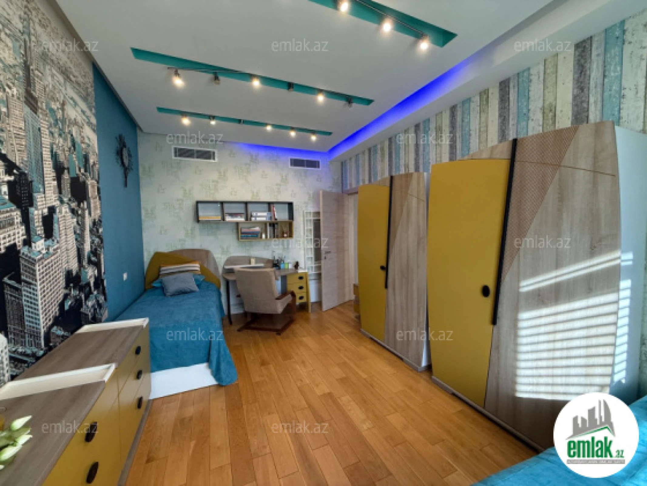 Satılır 4 otaqlı yeni tikili 160 m²