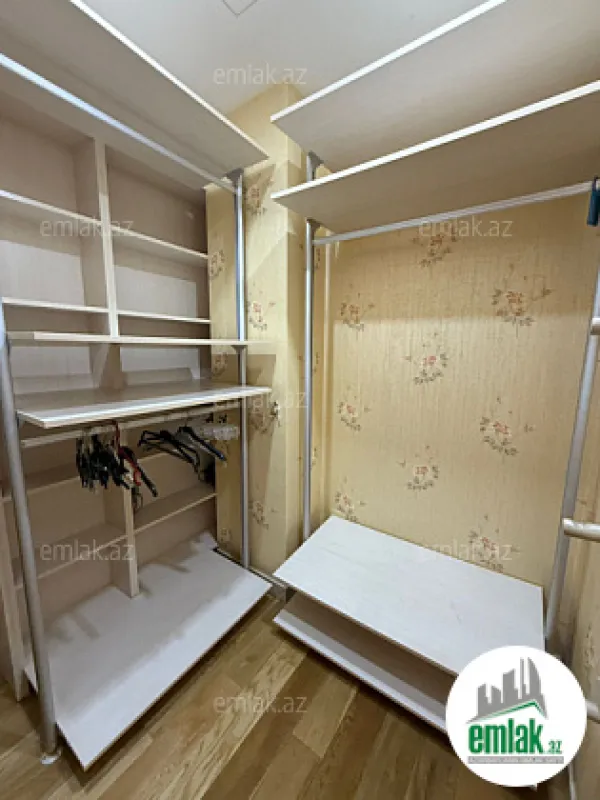 Satılır 4 otaqlı yeni tikili 160 m²