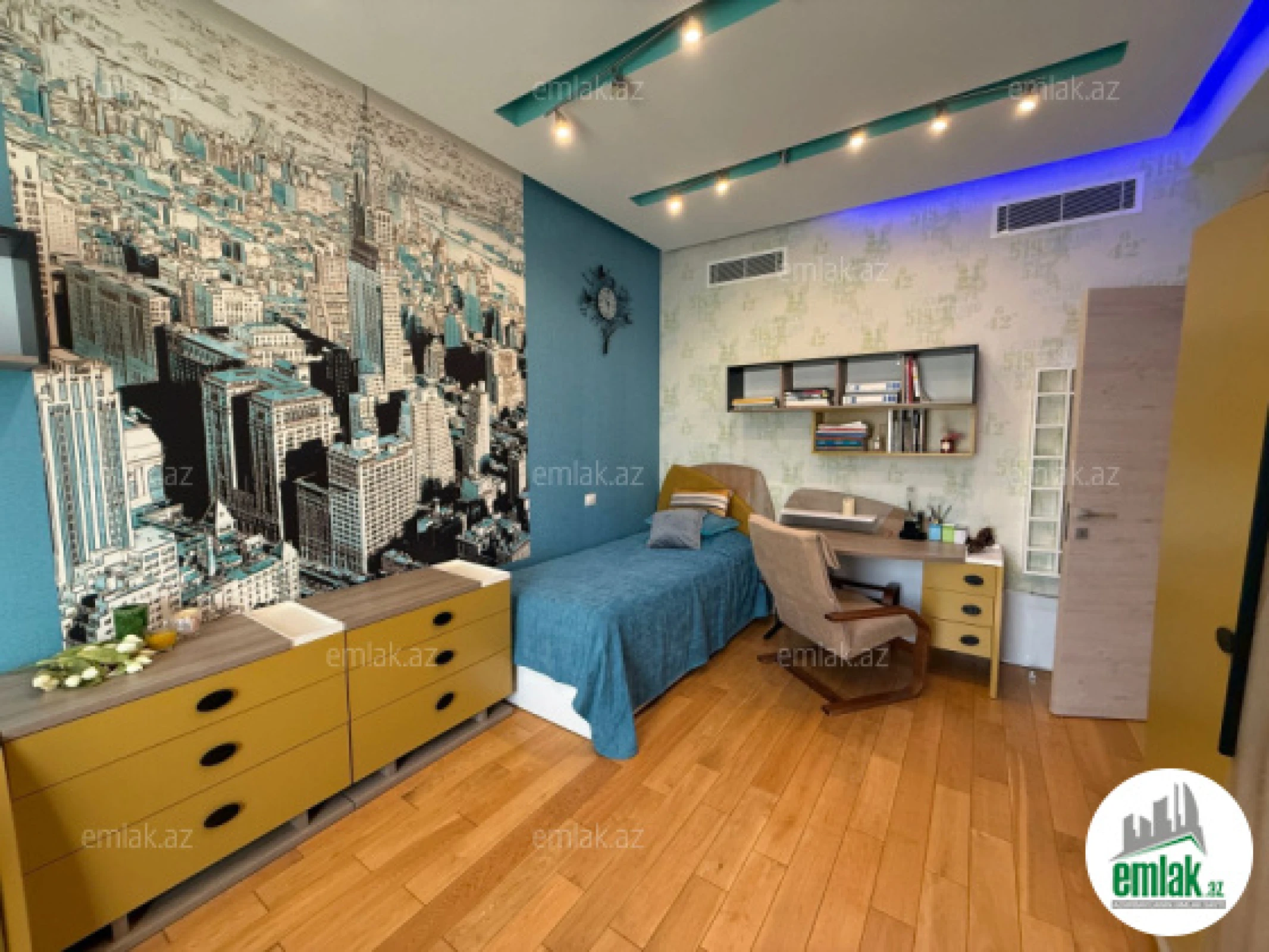 Satılır 4 otaqlı yeni tikili 160 m²