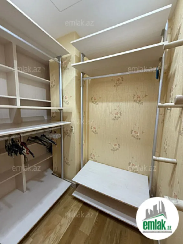 Satılır 4 otaqlı yeni tikili 160 m²