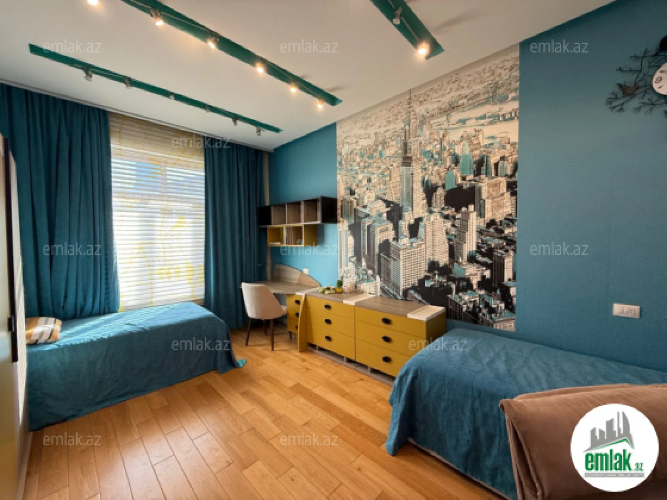 Satılır 4 otaqlı yeni tikili 160 m²