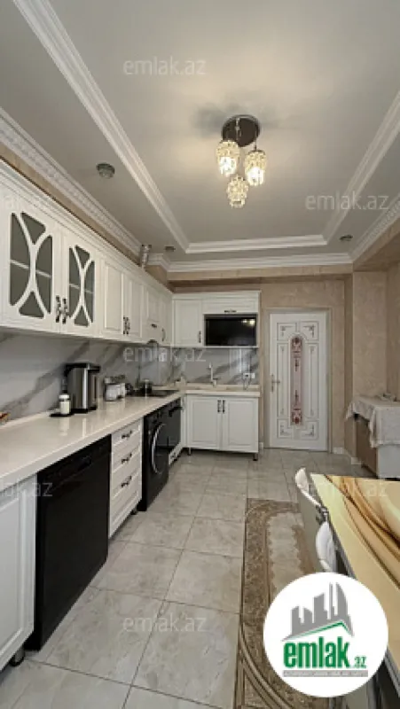 Satılır 2 otaqlı yeni tikili 80 m²