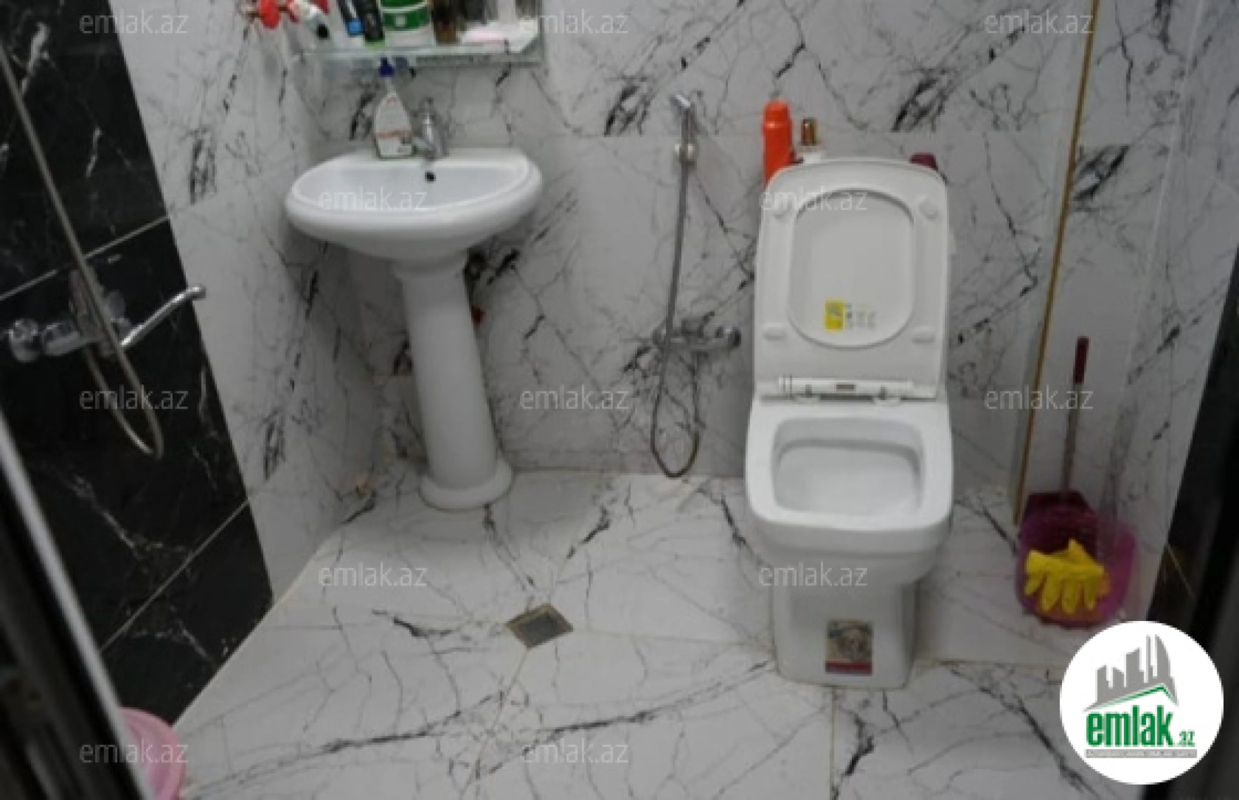 Satılır 2 otaqlı köhnə tikili 45 m²