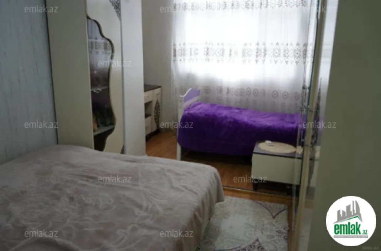Satılır 2 otaqlı köhnə tikili 45 m²