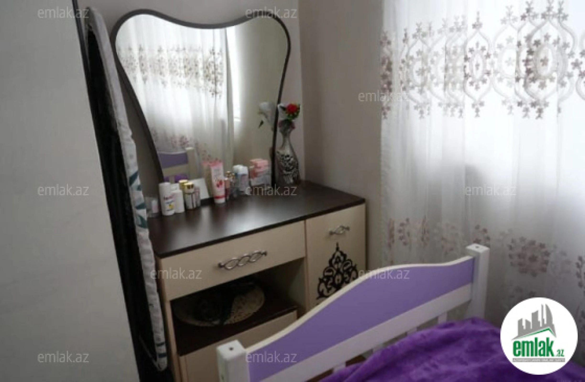 Satılır 2 otaqlı köhnə tikili 45 m²