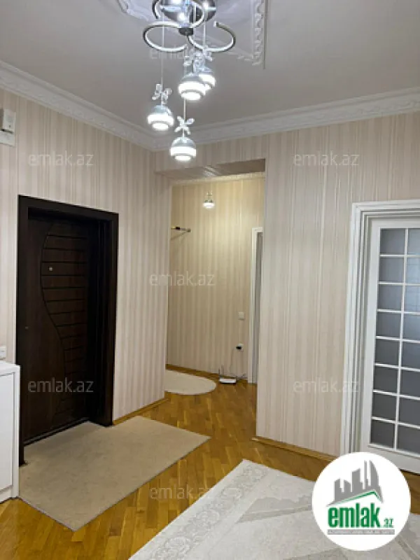 Satılır 3 otaqlı yeni tikili 118 m²