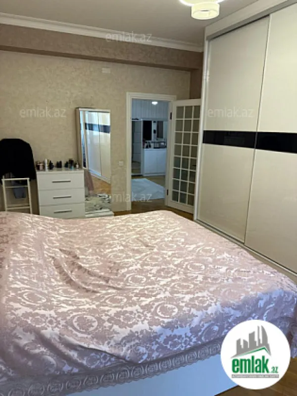 Satılır 3 otaqlı yeni tikili 118 m²