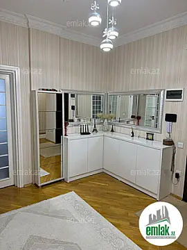 Satılır 3 otaqlı yeni tikili 118 m²