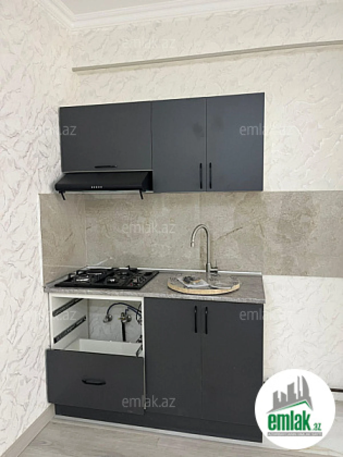 Satılır 2 otaqlı yeni tikili 60 m²