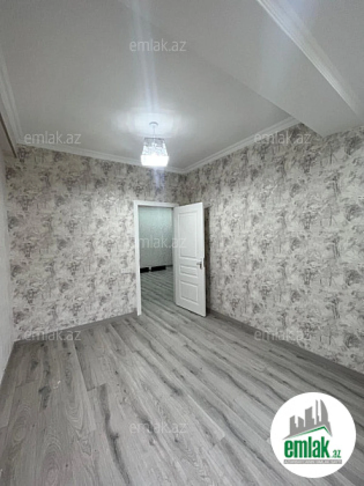 Satılır 2 otaqlı yeni tikili 60 m²