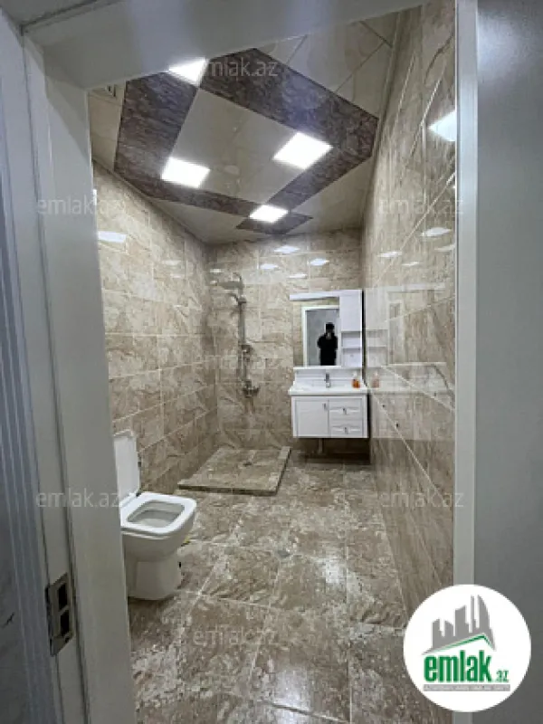 Satılır 2 otaqlı yeni tikili 60 m²