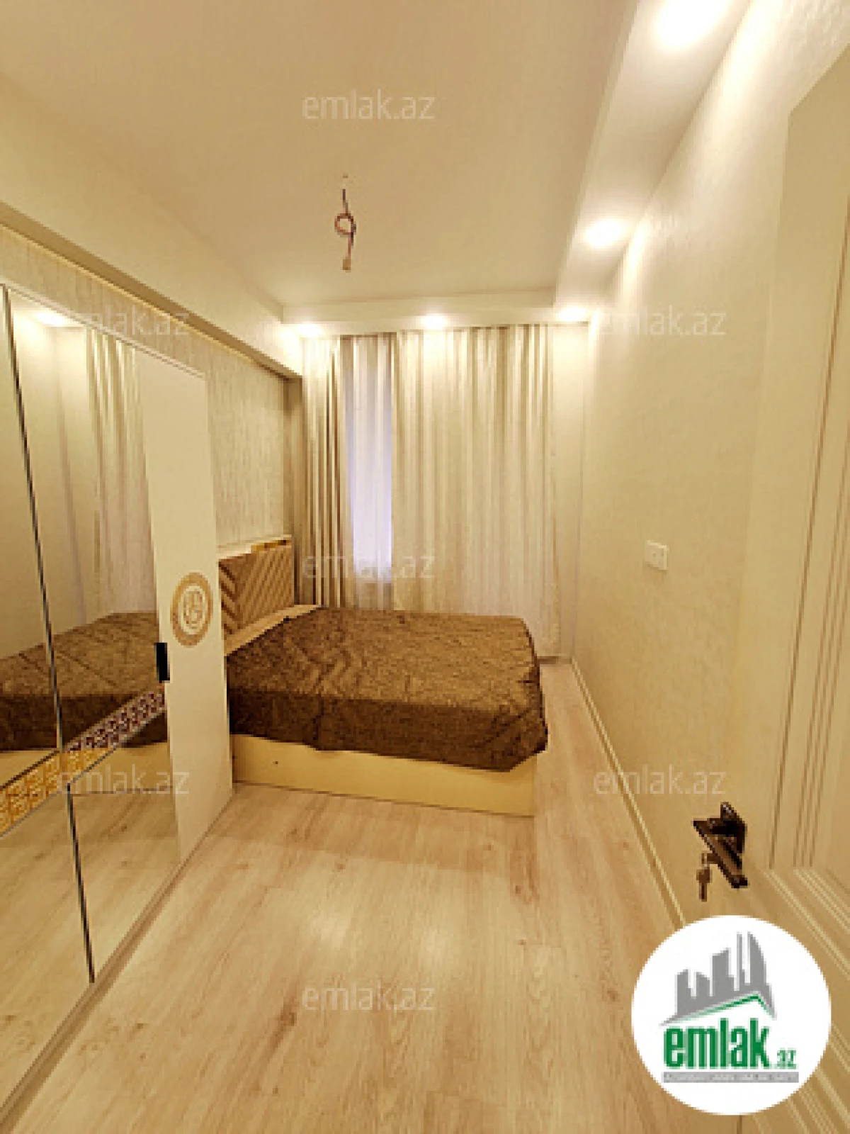 Satılır 2 otaqlı yeni tikili 50 m²