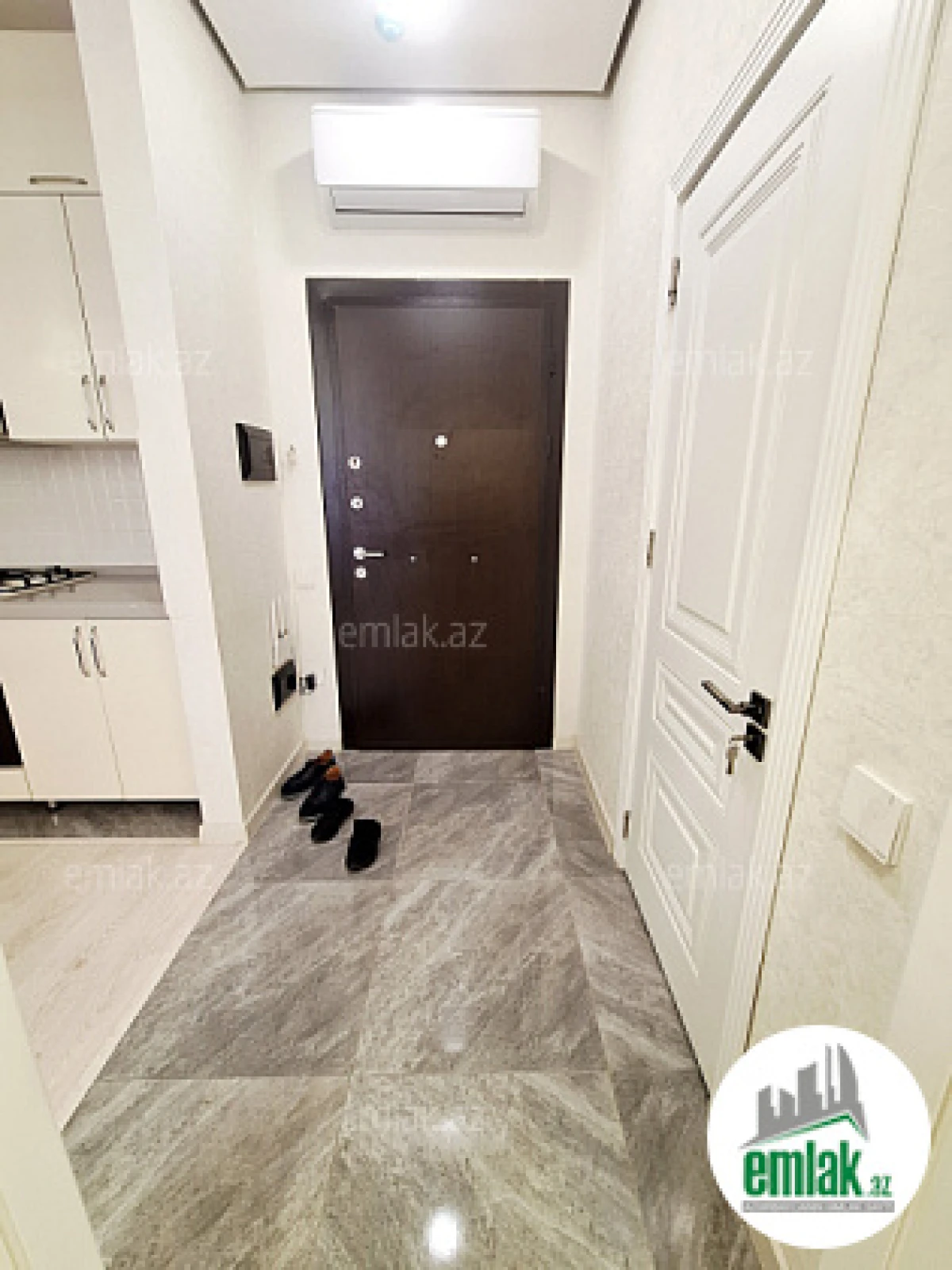 Satılır 2 otaqlı yeni tikili 50 m²