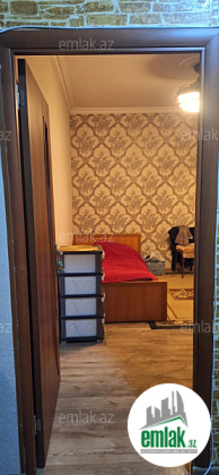 Satılır 2 otaqlı köhnə tikili 50 m²