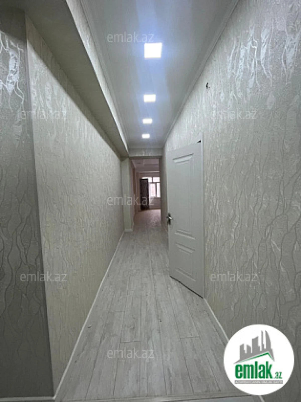 Satılır 2 otaqlı yeni tikili 62 m²