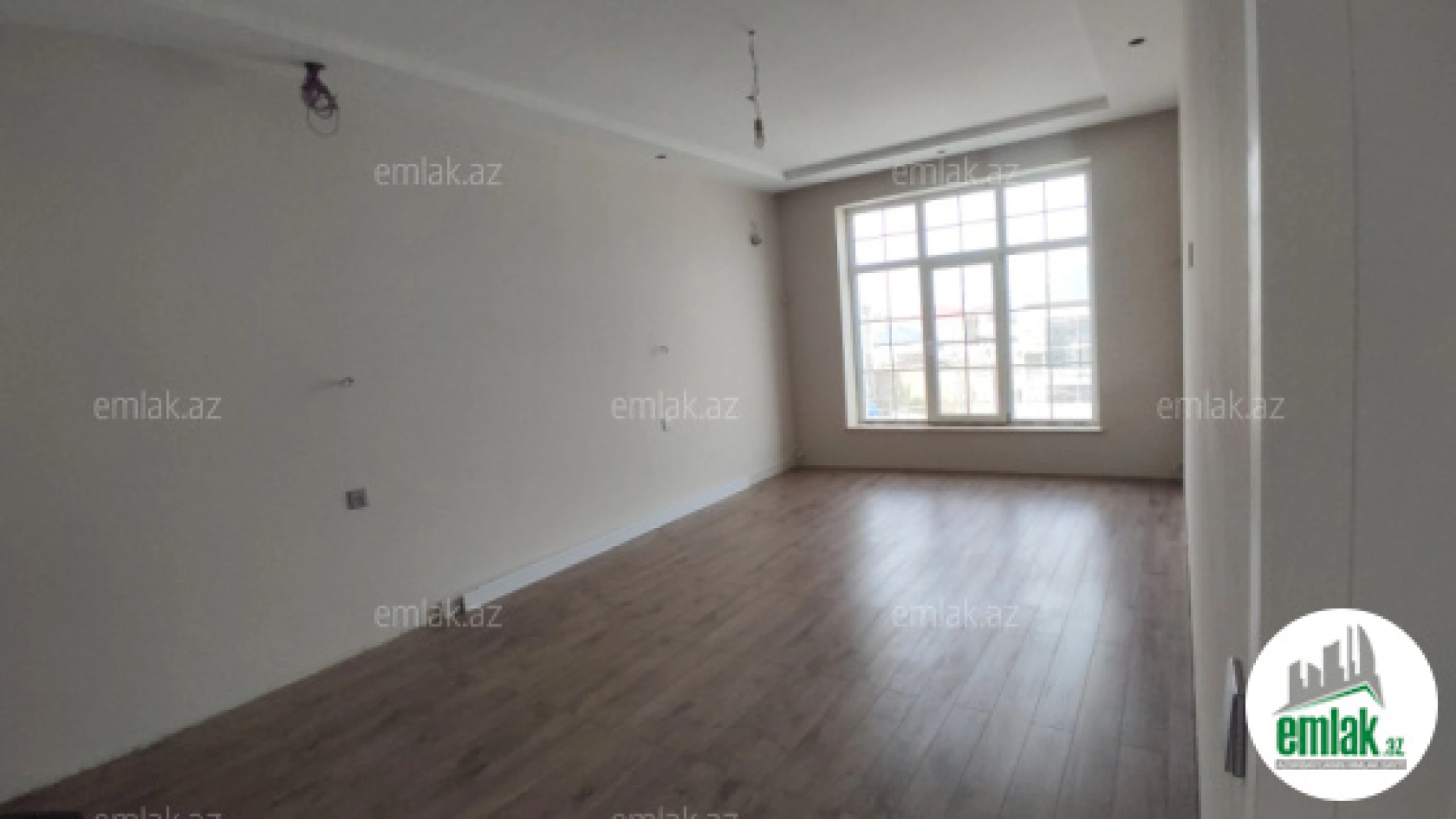 Satılır 6 otaqlı həyət evi 250 m²
