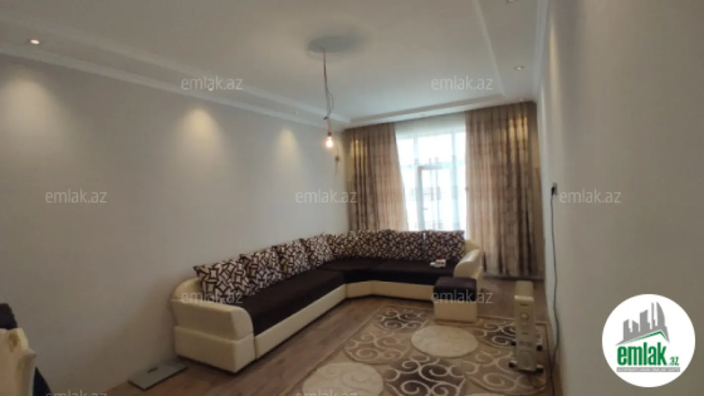 Satılır 6 otaqlı həyət evi 250 m²