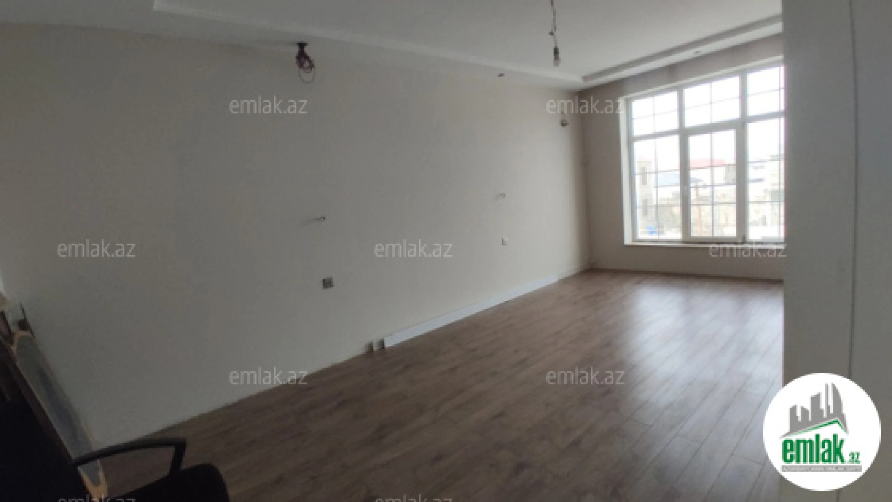 Satılır 6 otaqlı həyət evi 250 m²