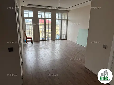 Satılır 6 otaqlı həyət evi 250 m²