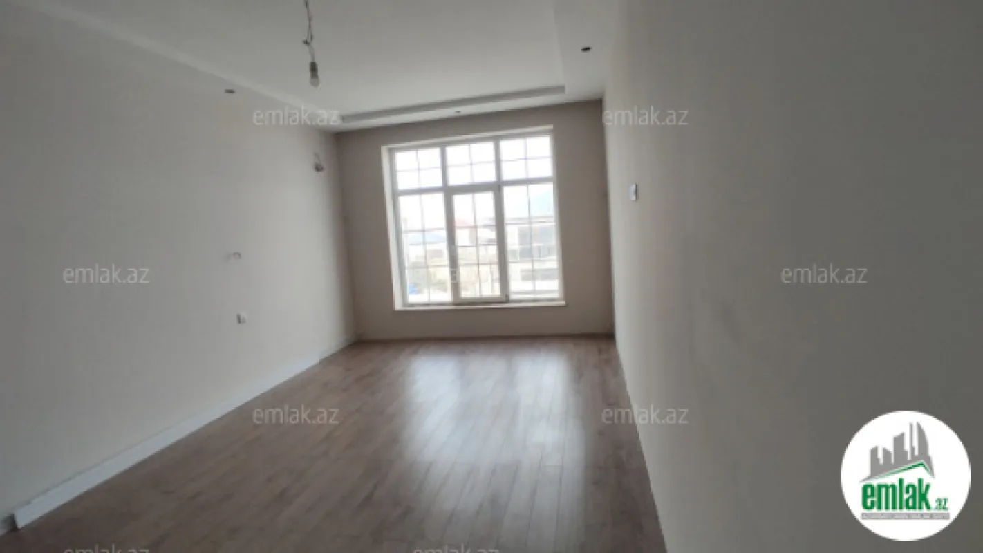 Satılır 6 otaqlı həyət evi 250 m²
