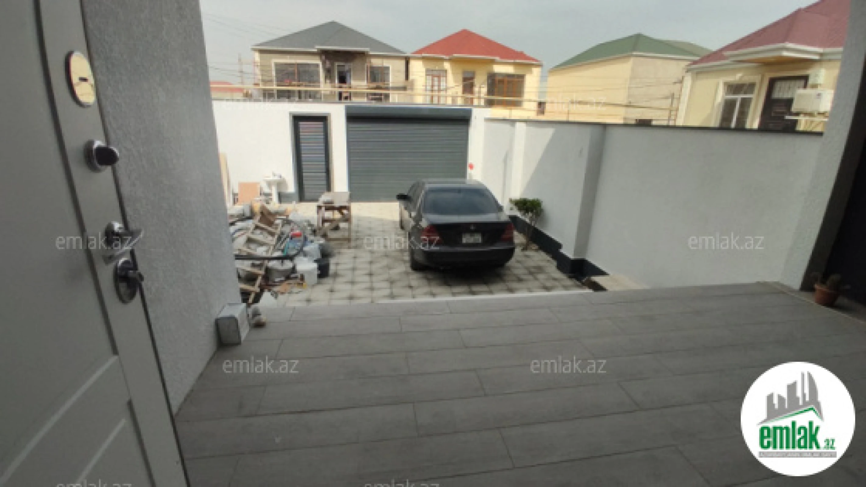 Satılır 6 otaqlı həyət evi 250 m²