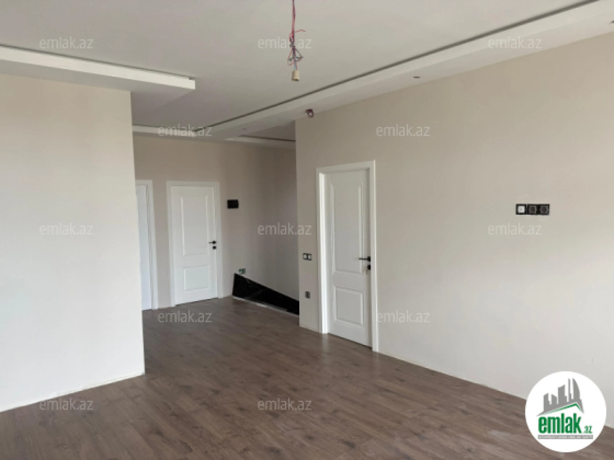 Satılır 6 otaqlı həyət evi 250 m²