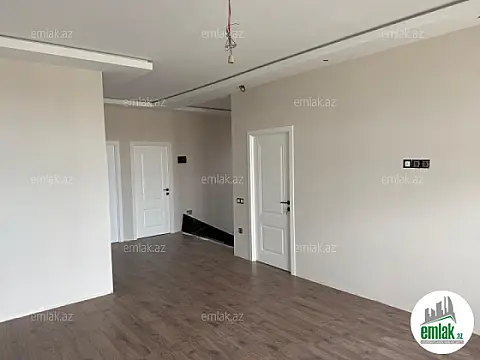 Satılır 6 otaqlı həyət evi 250 m²