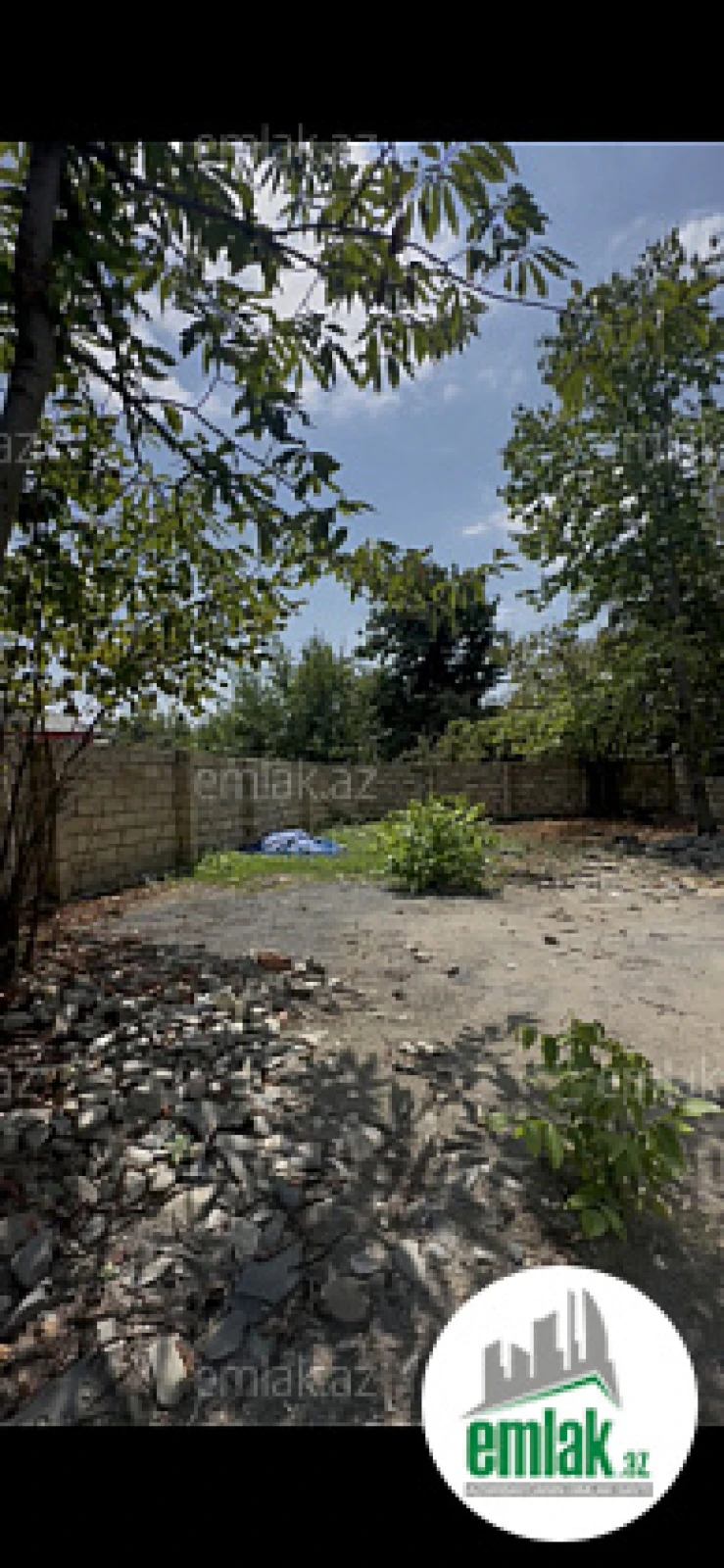 Satılır 4 otaqlı mənzil 135 m²