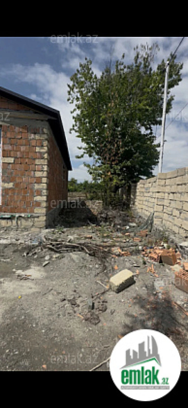 Satılır 4 otaqlı mənzil 135 m²