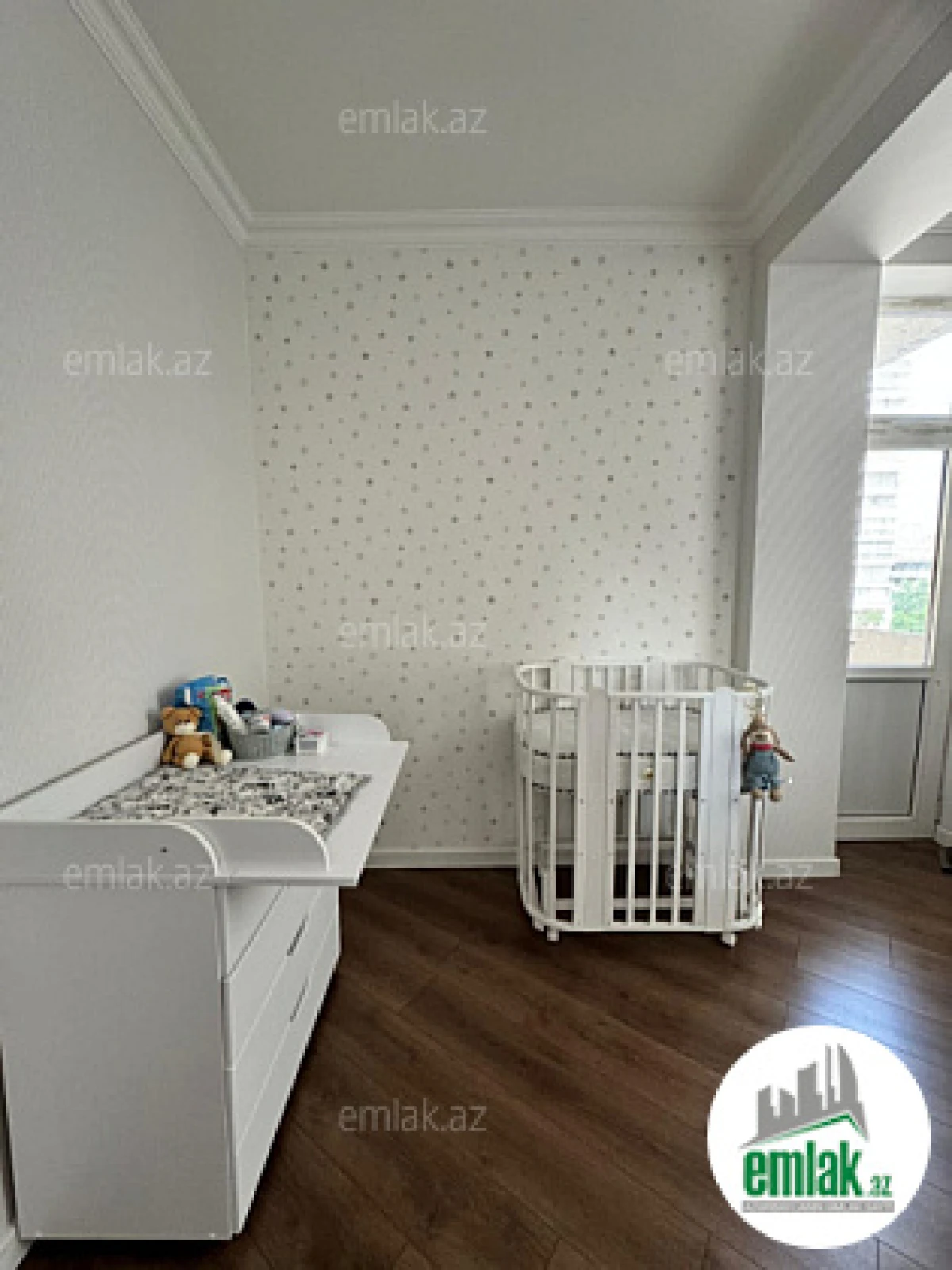 Satılır 3 otaqlı yeni tikili 115 m²