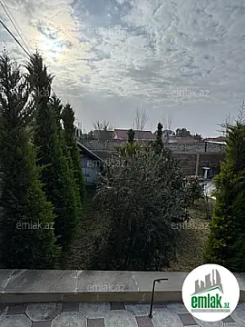 Satılır 4 otaqlı həyət evi 200 m²