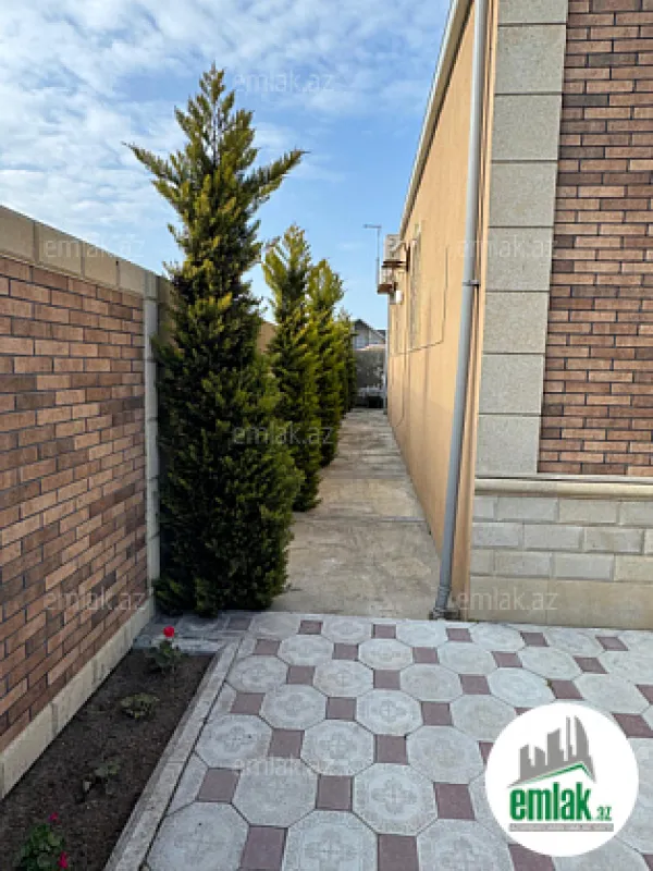 Satılır 4 otaqlı həyət evi 200 m²
