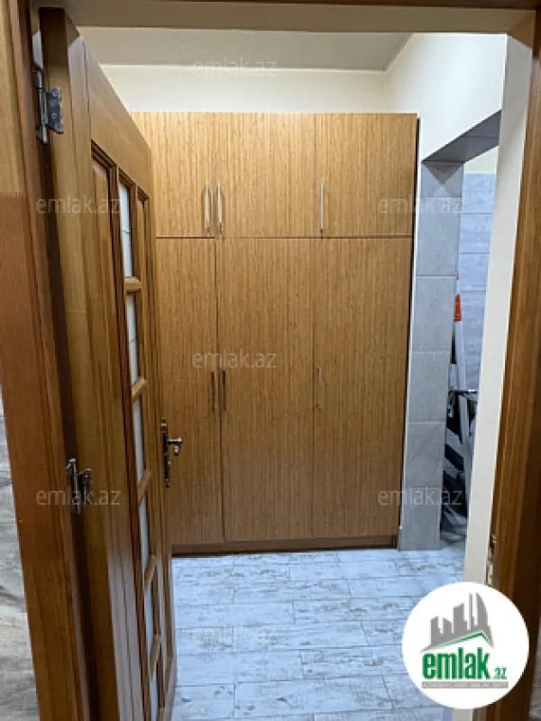 Satılır 4 otaqlı həyət evi 200 m²