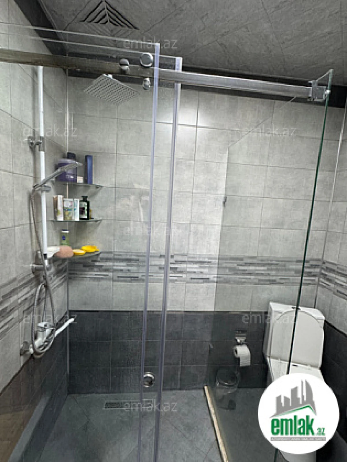 Satılır 4 otaqlı həyət evi 200 m²