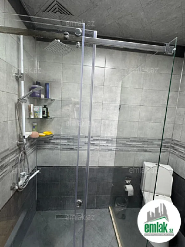 Satılır 4 otaqlı həyət evi 200 m²