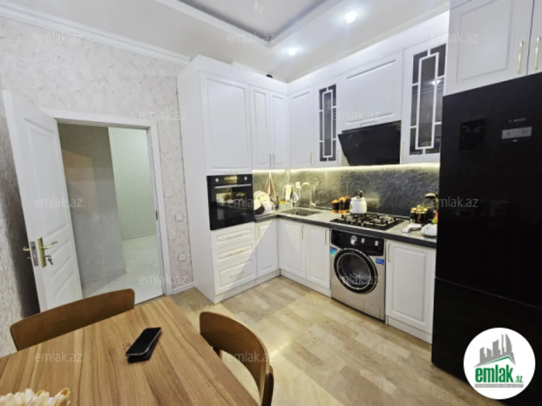 Satılır 3 otaqlı yeni tikili 105 m²