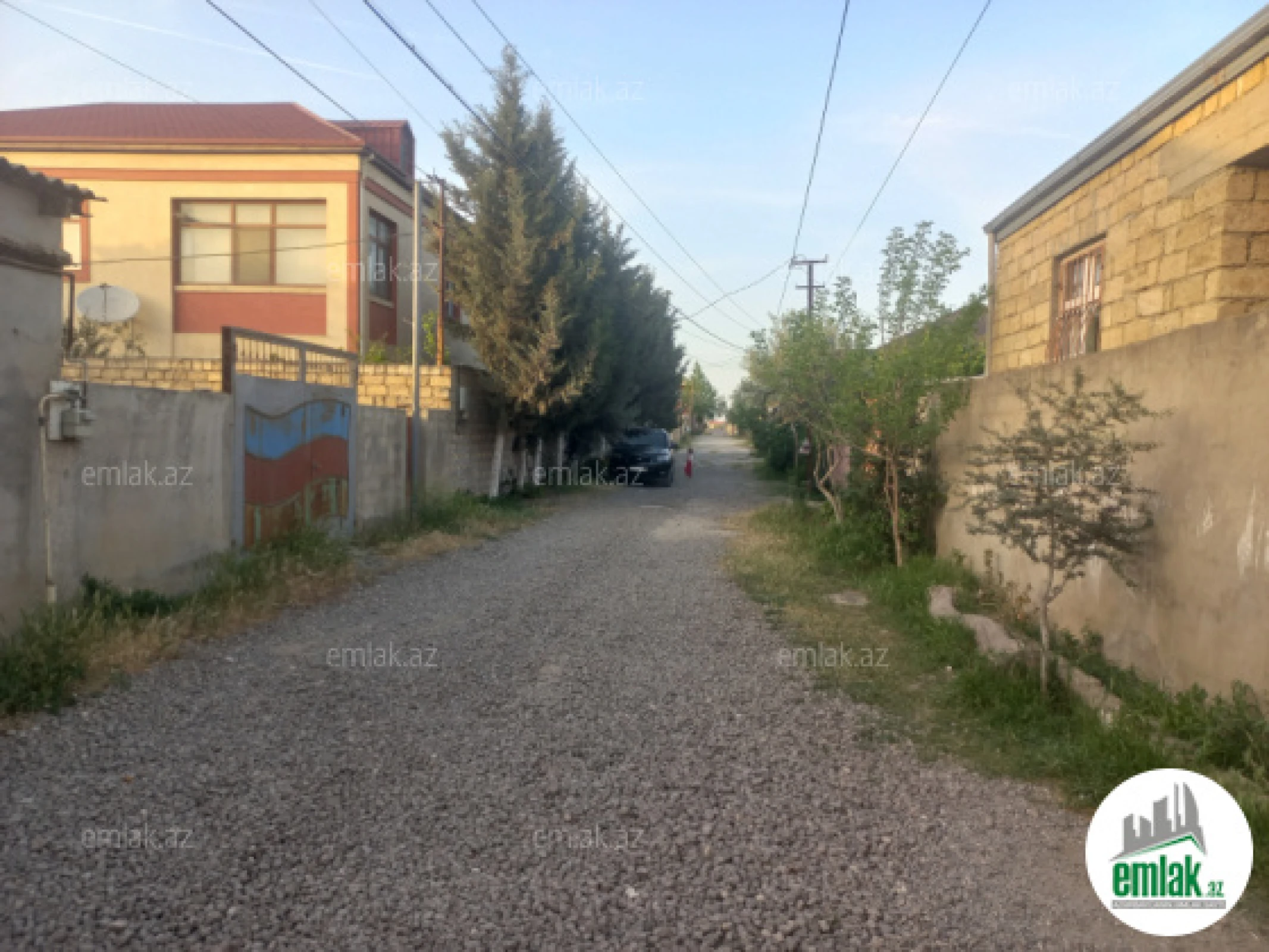 Satılır 6 otaqlı həyət evi 300 m²