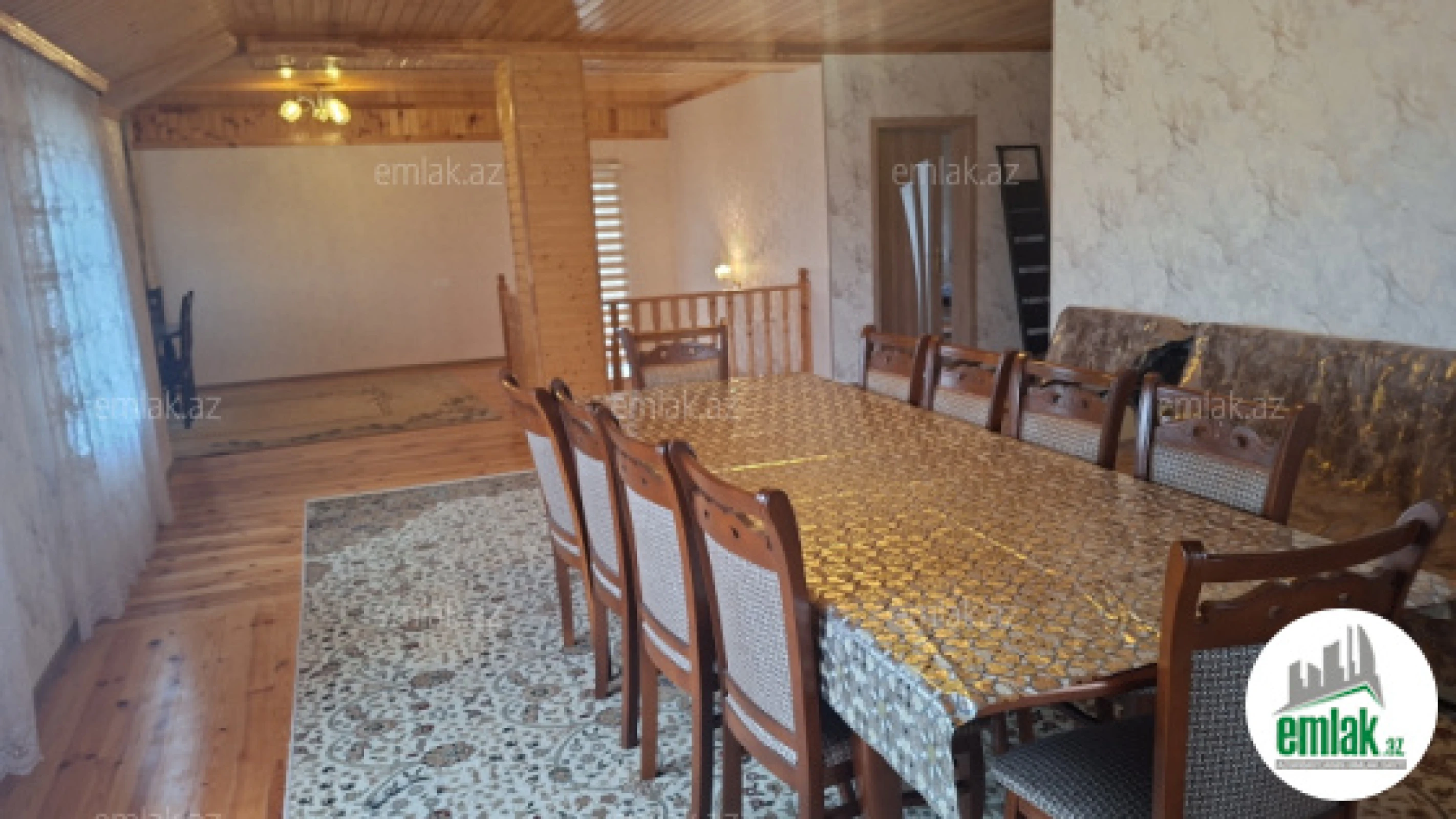 Satılır 6 otaqlı həyət evi 300 m²