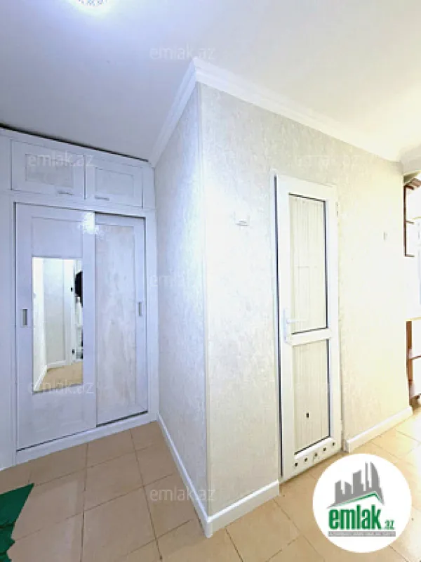 Satılır 2 otaqlı köhnə tikili 50 m²