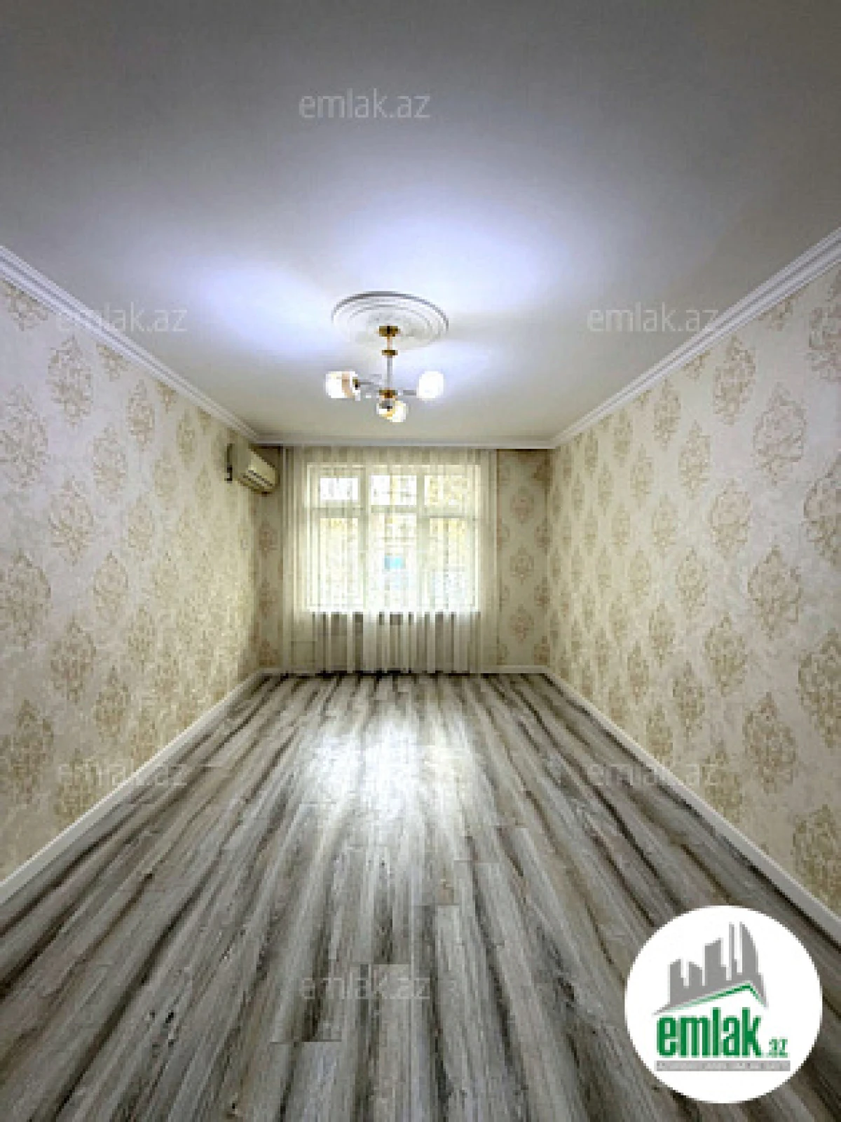 Satılır 2 otaqlı köhnə tikili 50 m²