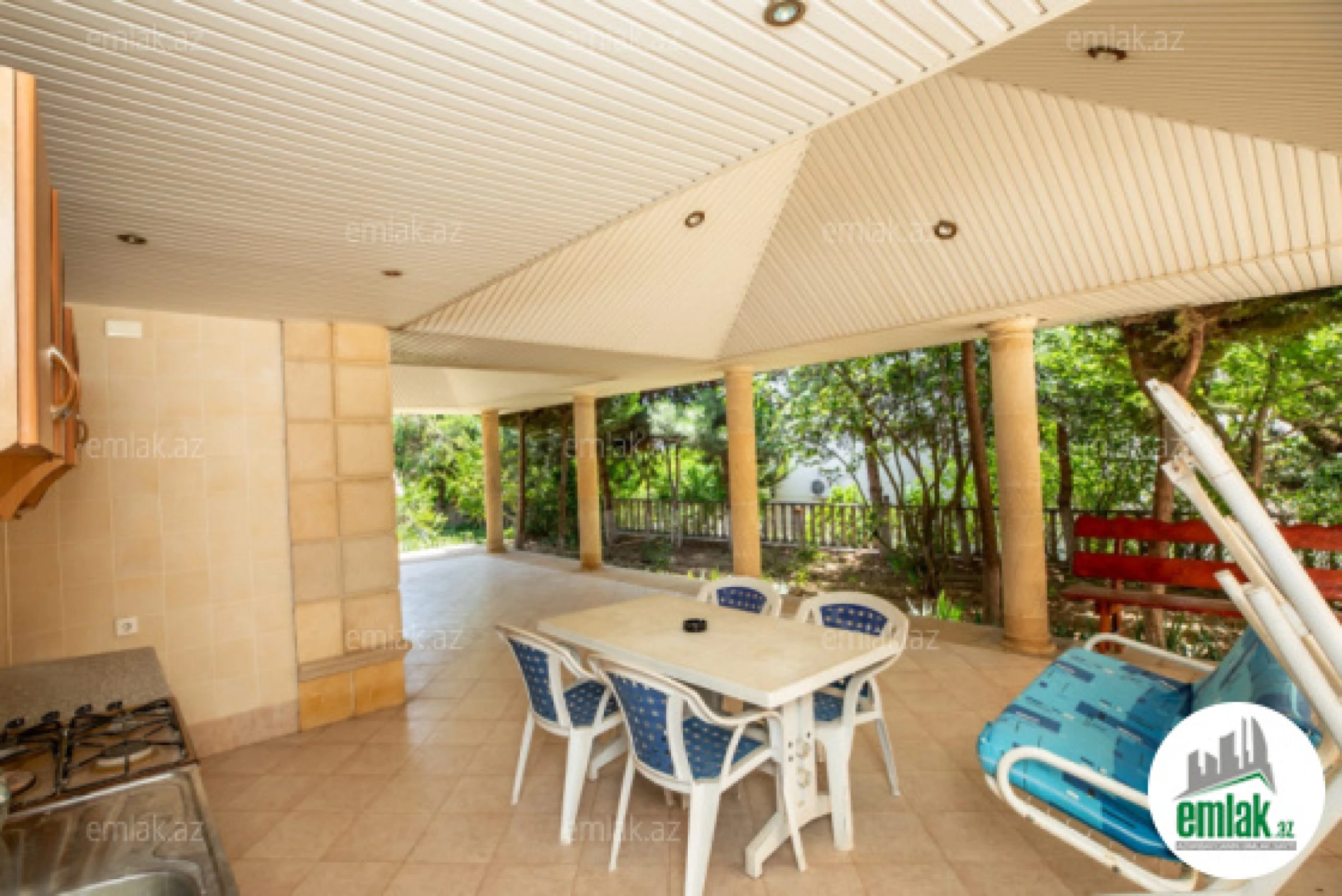 Satılır 7 otaqlı həyət evi 404 m²