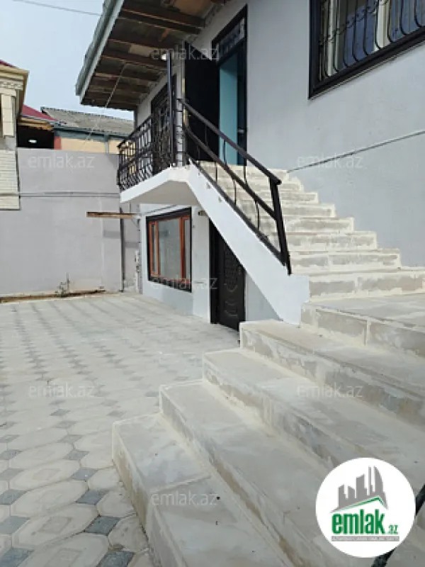 Satılır 5 otaqlı həyət evi 160 m²