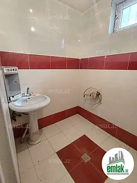 Satılır 5 otaqlı həyət evi 160 m²
